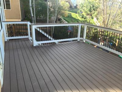 Wood and Steel Rail from Woodland Park Deck Builder